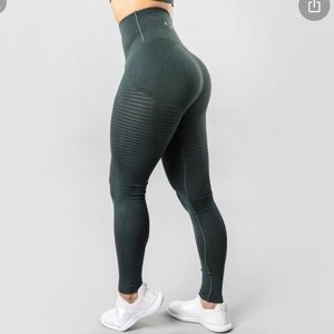 Alphalete Halo Leggings